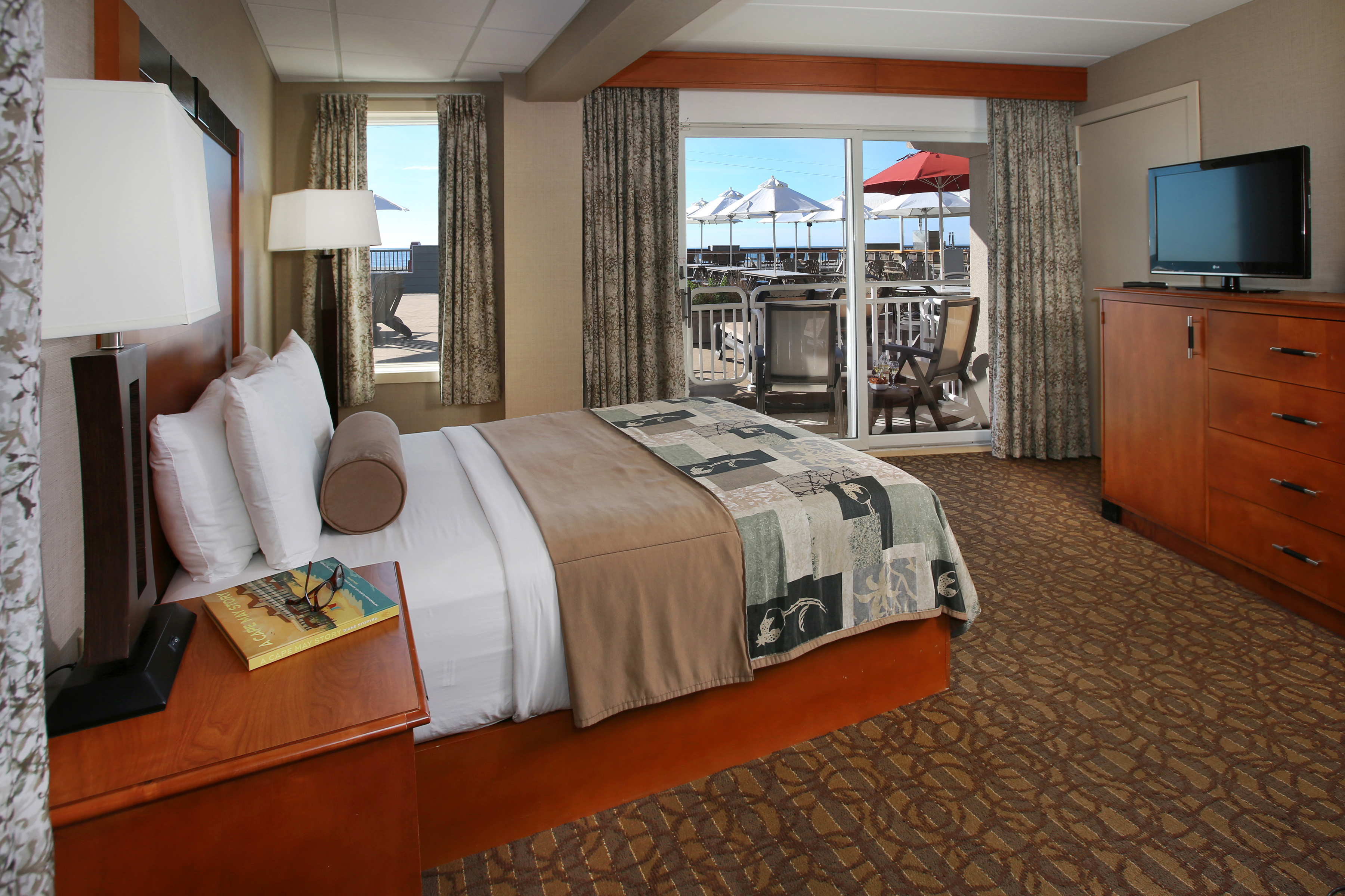 Cape May Oceanfront Hotels  Montreal Beach Resort