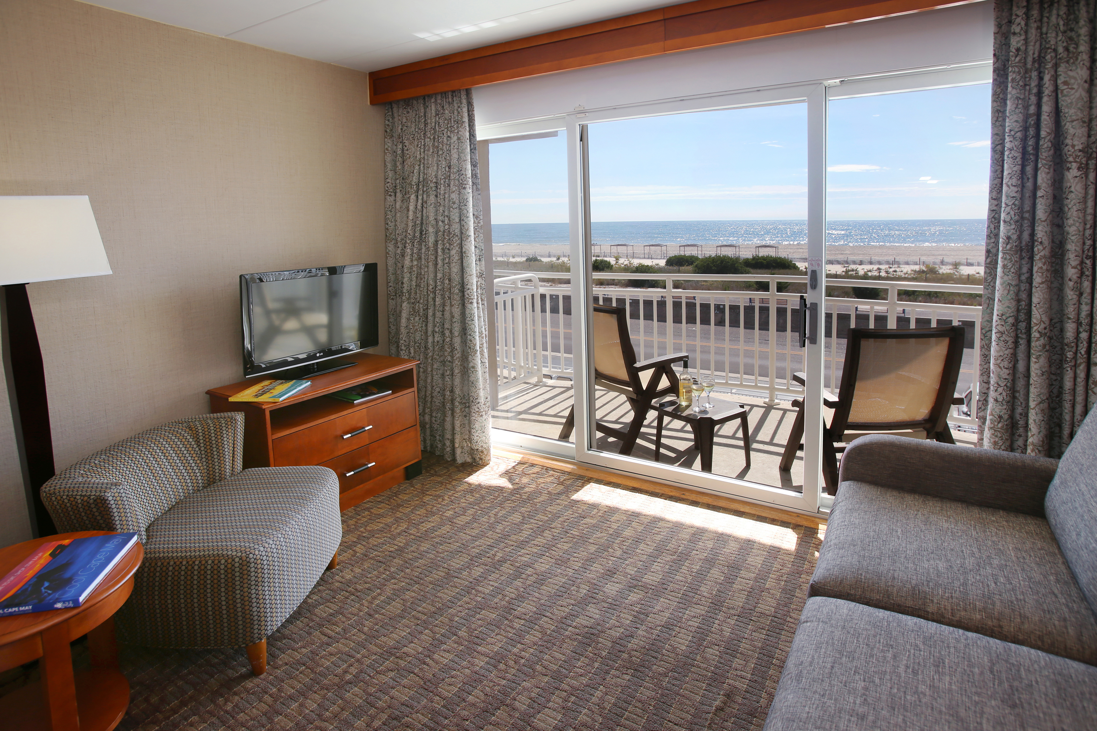 Cape May Oceanfront Hotels  Montreal Beach Resort